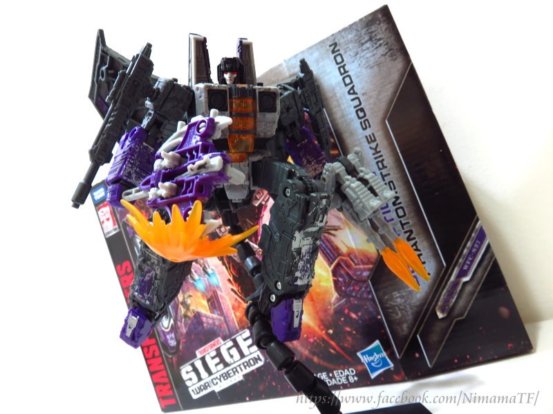 In Hand Photos Of Siege Skywarp Phantomstrike Squadron 34 (34 of 43)